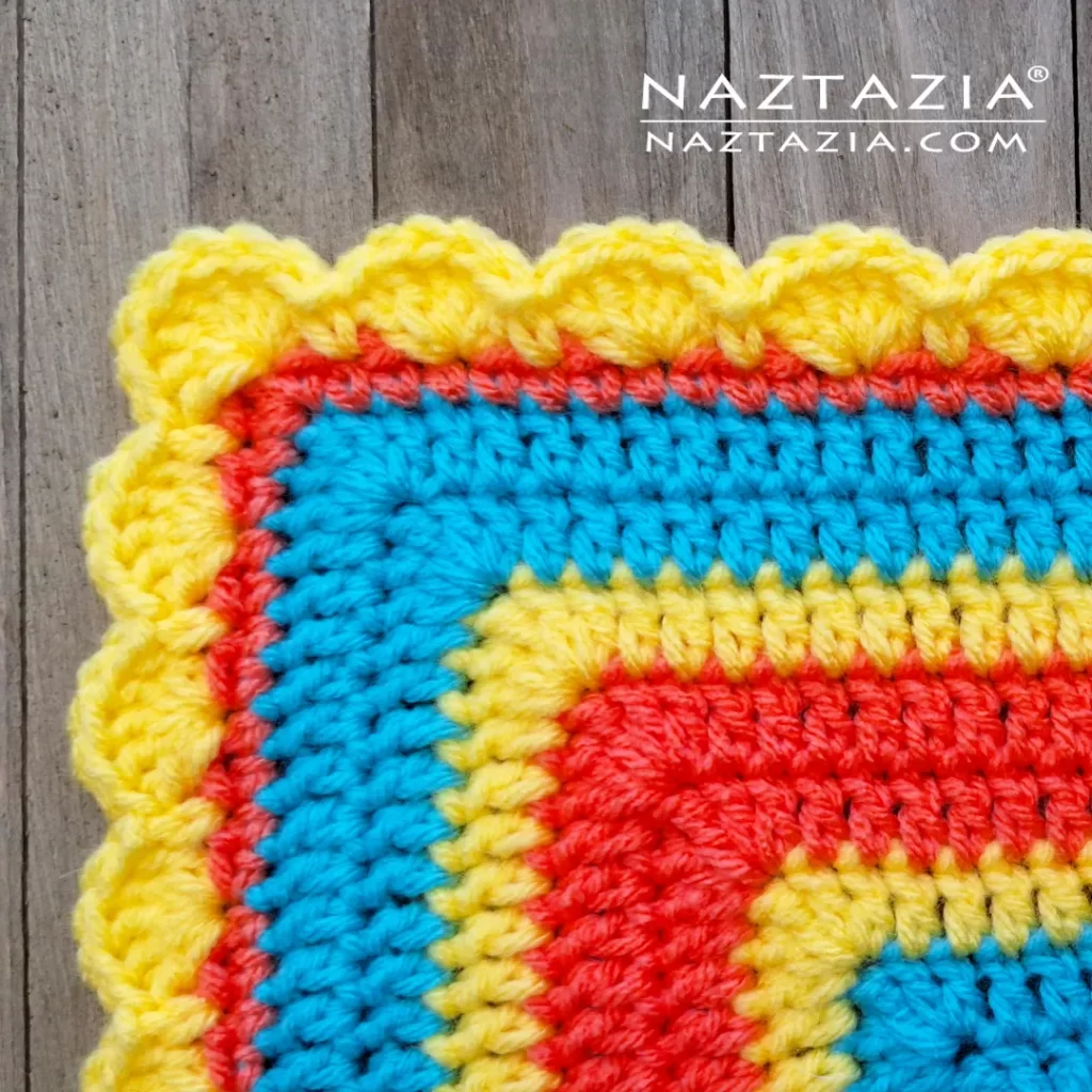 Crochet Easy Shell Border Edging Pattern by Donna Wolfe from Naztazia
